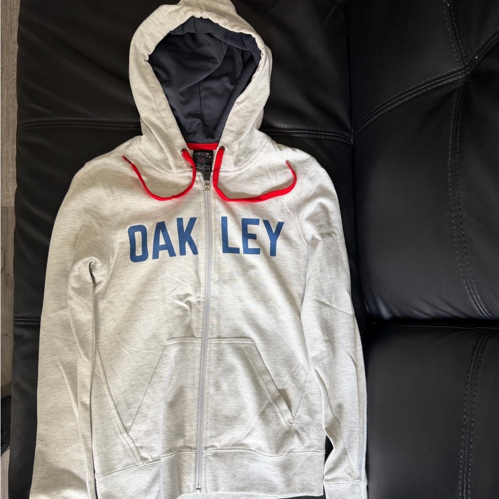 Oakley Heather Gray Zip-Up Hoodie with Navy Logo and Red Trim New With tags